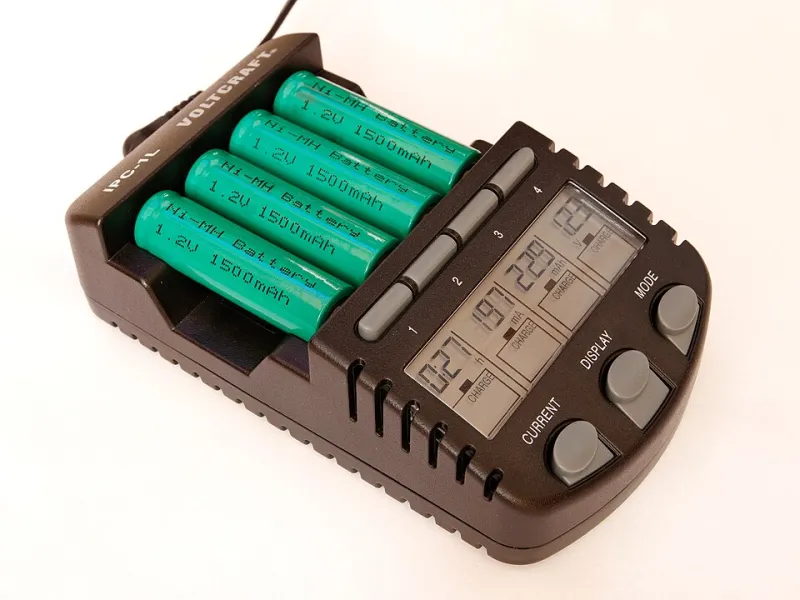 Sleeping on the Job: How Phantom Loads Are Quietly Murdering Your 12V Battery Bank